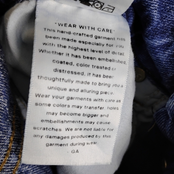 Good American Good Boy Slit Hem Jeans Size 6/28 High Rise Button Fly - Picture 10 of 10